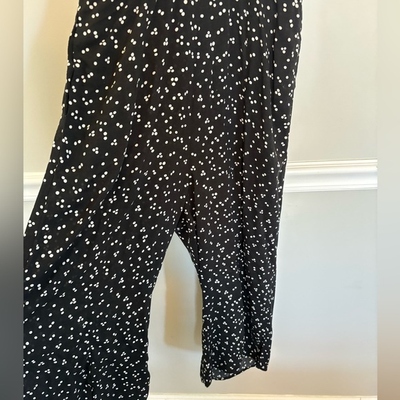 MINKPINK Dandelion Split Hem Jumpsuit in Black and White Pol… - Picture 4 of 9